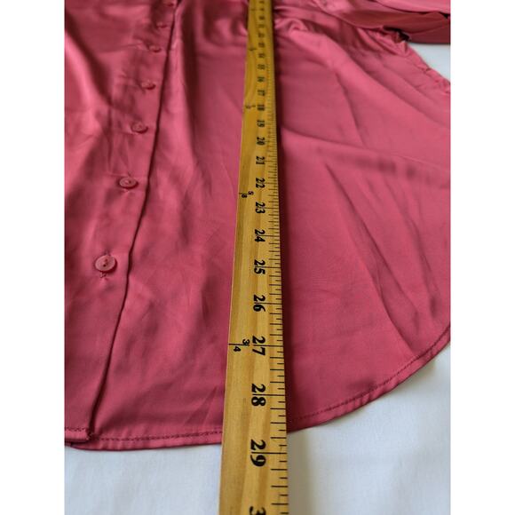 Torrid Madison Satin Button-Up Long Sleeve Shirt in Holly Berry Womens Large New - Picture 9 of 9